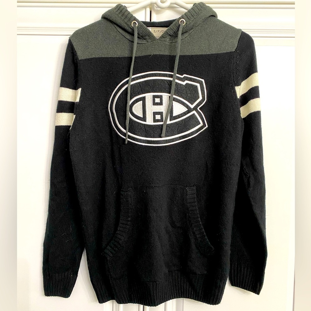 NHL Men’s Small Montreal Canadiens Sweater/Hoodie Black Grey Logo on Front